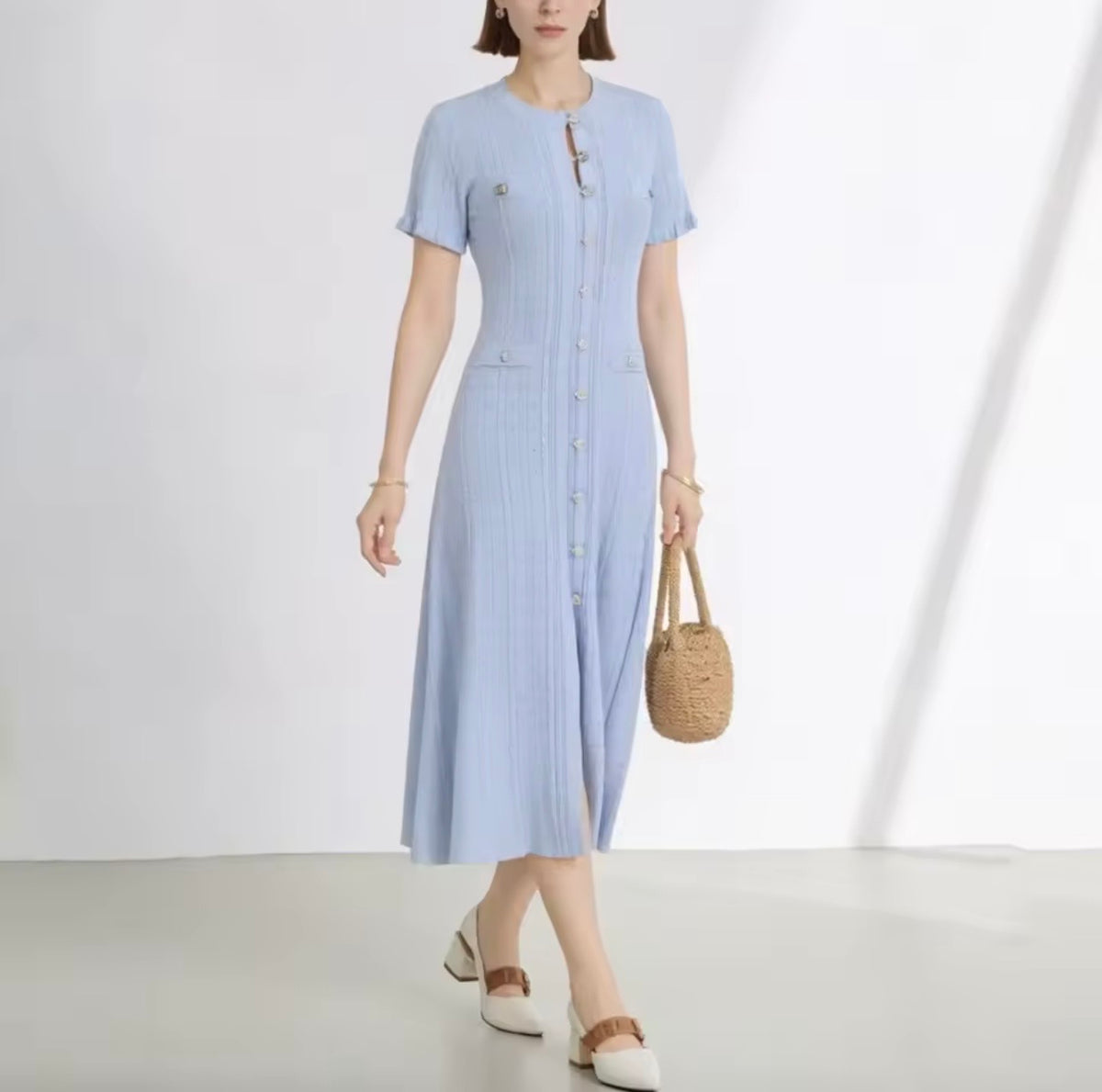 Baby Blue Short-Sleeve Knit Midi Dress – Elegant Fitted Silhouette