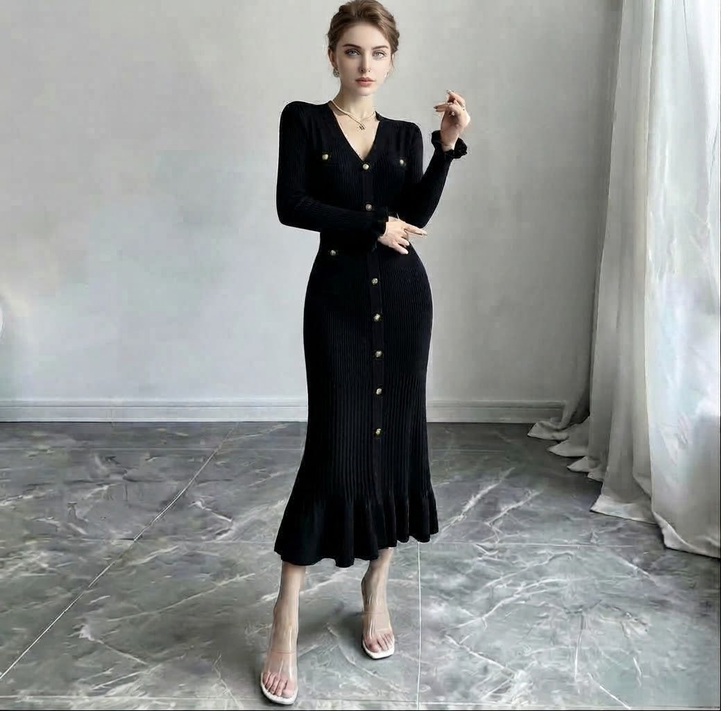 Black – Eleanor Long Sleeve Knit Maxi Dress